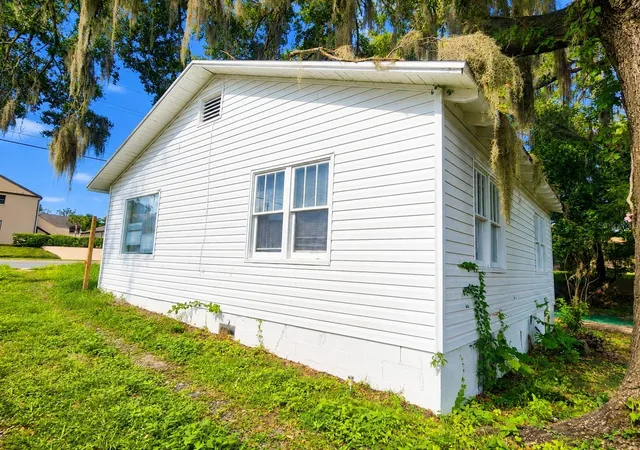 3rd image of 617 Ne 25Th Ave, Ocala, FL 34470 | MLS# OM729789