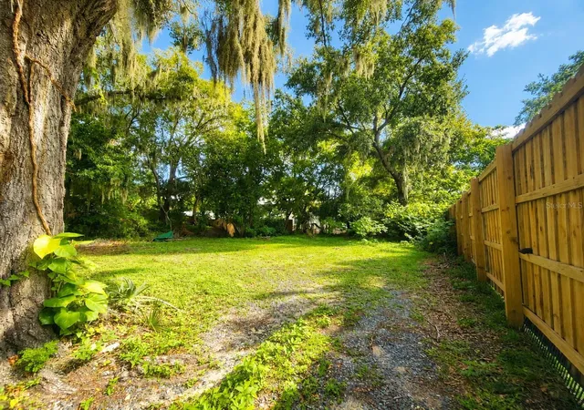 4th image of 617 Ne 25Th Ave, Ocala, FL 34470 | MLS# OM729789
