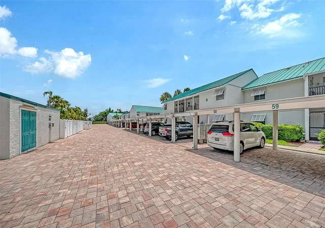Photo 4 of Condo for sale at 5641 Midnight Pass Rd #902, Sarasota, FL 34242 | MLS# A4702107 | Listing updated on 2026-08-11