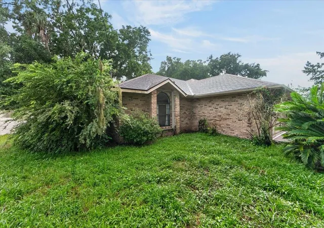 3rd image of 344 N Frederick Ave, Daytona Beach, FL 32114 | MLS# TB8536054