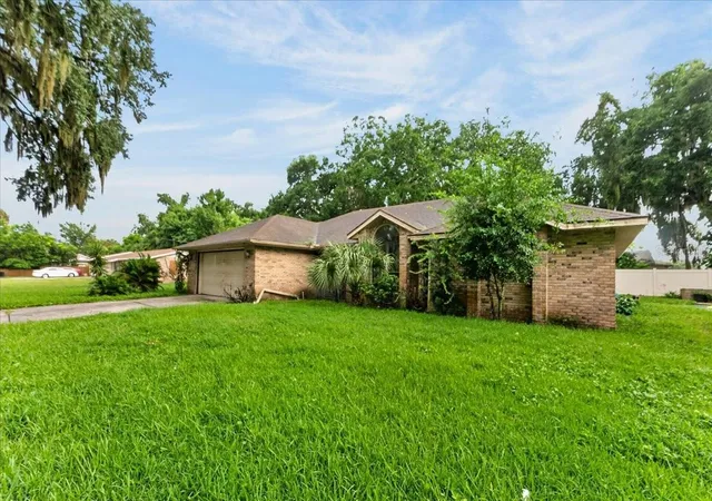 4th image of 344 N Frederick Ave, Daytona Beach, FL 32114 | MLS# TB8536054