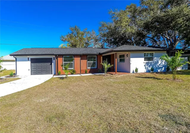 Photo 1 of Single family home for sale at 1797 Birch Dr, Venice, FL 34293 | MLS# A4702111 | Listing updated on 2026-08-26