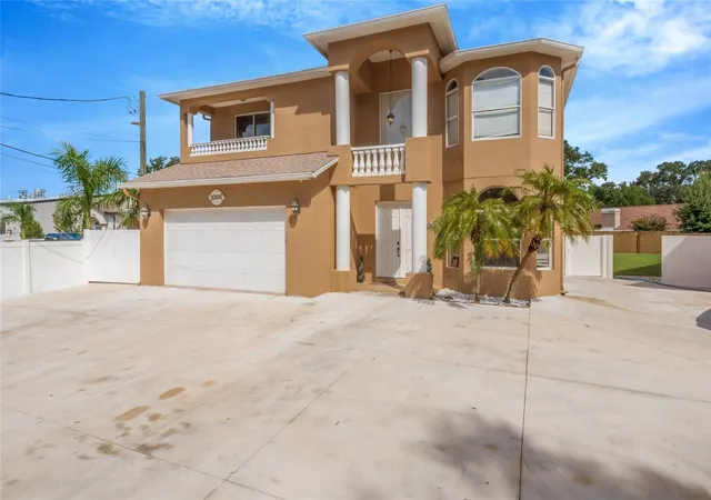 3rd image of 10806 Perez Dr, Tampa, FL 33618 | MLS# TB8536066