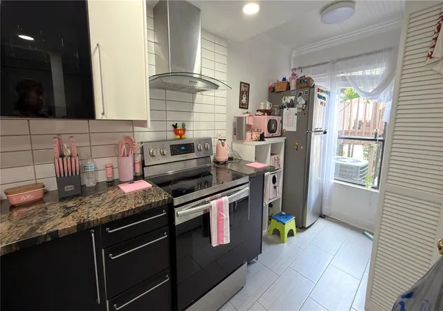 Photo 2 of Condo for sale at 5308 Jasmine Crk Ln #1308A, Orlando, FL 32811 | MLS# O6430915 | Listing updated on 2026-08-07