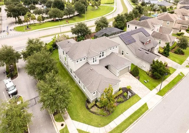 Photo 3 of Single family home for sale at 14825 Ellingsworth Ln, Winter Garden, FL 34787 | MLS# O6430917 | Listing updated on 2026-08-21
