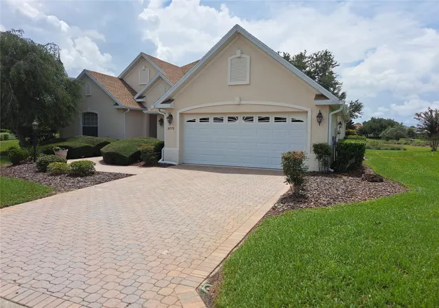 Single family home for sale at 8779 SW 83rd Circle, OCALA, FL 34481 | MLS# OM729792