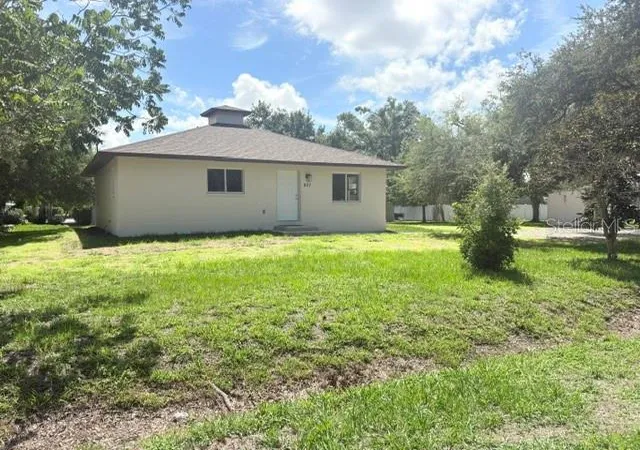 2nd image of 607 2nd St Nw, Ruskin, FL 33570 | MLS# A4702115