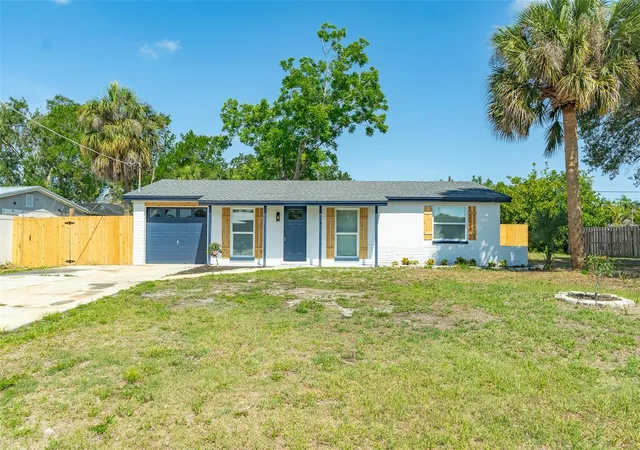 2nd image of 6304 Florida Cir W, Apollo Beach, FL 33572 | MLS# TB8536083