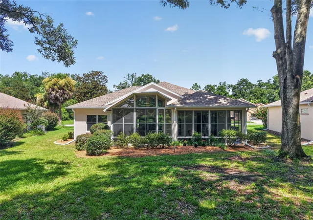 Photo 3 of Single family home for sale at 11093 SW 69th Circle, Ocala, FL 34476 | MLS# OM729798 | Listing updated on 2026-09-16