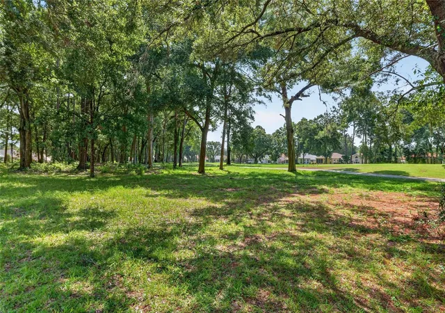 Photo 4 of Single family home for sale at 11093 SW 69th Circle, Ocala, FL 34476 | MLS# OM729798 | Listing updated on 2026-09-16