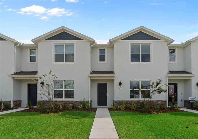 Photo 1 of Sale Pending at 292 Preston Cvs Dr, Saint Cloud, FL 34771 | MLS# O6430940 | Listing updated on 2026-09-15