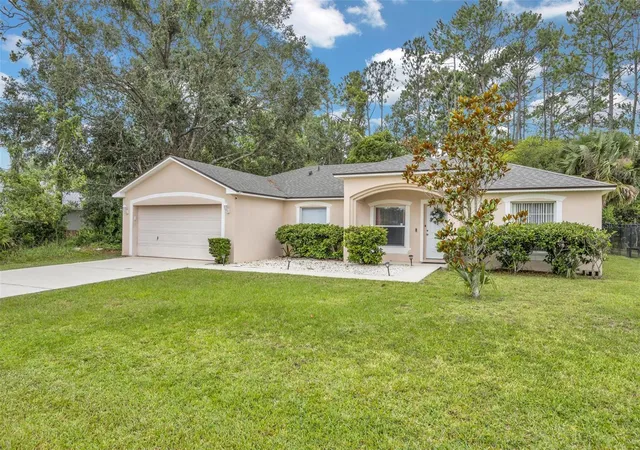 Photo 2 of Single family home for sale at 27 Patric Dr, Palm Coast, FL 32164 | MLS# FC320465 | Listing updated on 2026-09-14