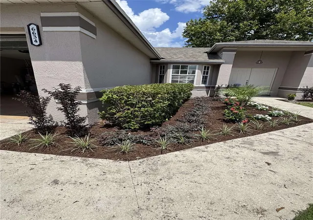 Photo 2 of Single family home for sale at 6634 Shepherd Oaks St, Lakeland, FL 33811 | MLS# TB8536094 | Listing updated on 2026-09-02