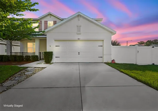 Photo 1 of Single family home for sale at 3915 Bramblewood Loop, Spring Hill, FL 34609 | MLS# W7888283 | Listing updated on 2026-09-04