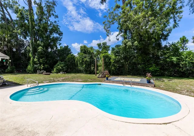 Photo 2 of Single family home for sale at 442 Homer Ave, Longwood, FL 32750 | MLS# O6430959 | Listing updated on 2026-09-30