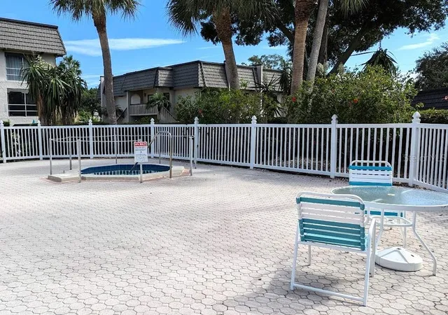 27th image of 802 Cordova Grn #802, Seminole, FL 33777 | MLS# TB8536109