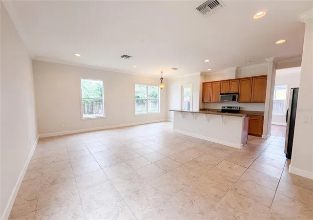 4th image of 6215 Interbay Blvd, Tampa, FL 33611 | MLS# TB8536124