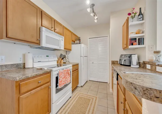 Photo 4 of Condo for sale at 5550 E Michigan St #2232, Orlando, FL 32822 | MLS# O6430982 | Listing updated on 2026-10-17