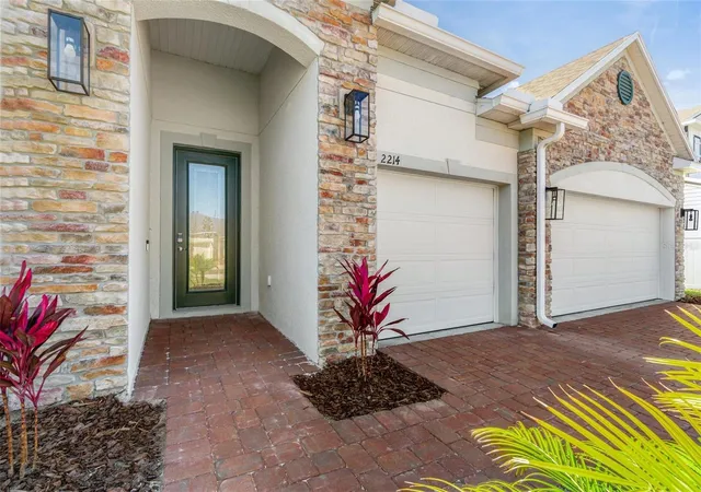 Photo 4 of Single family home for sale at 2214 Elegant Manor Cir, Edgewater, FL 32141 | MLS# FC320467 | Listing updated on 2026-08-15