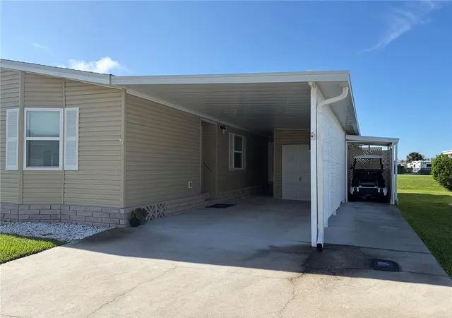 Photo 2 of Manufactured home for sale at 57 Straphmore Dr, Haines City, FL 33844 | MLS# L4964047 | Listing updated on 2026-08-13