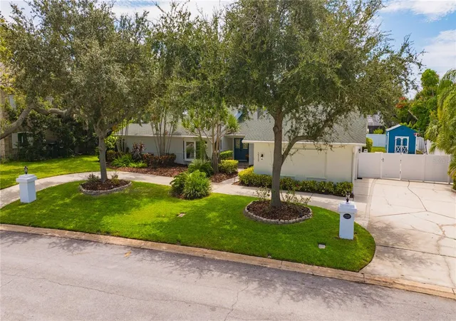 82nd image of 2339 Kings Point Dr, Largo, FL 33774 | MLS# TB8536159