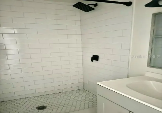 14th image of 917 E 108th Ave, Tampa, FL 33612 | MLS# TB8536161