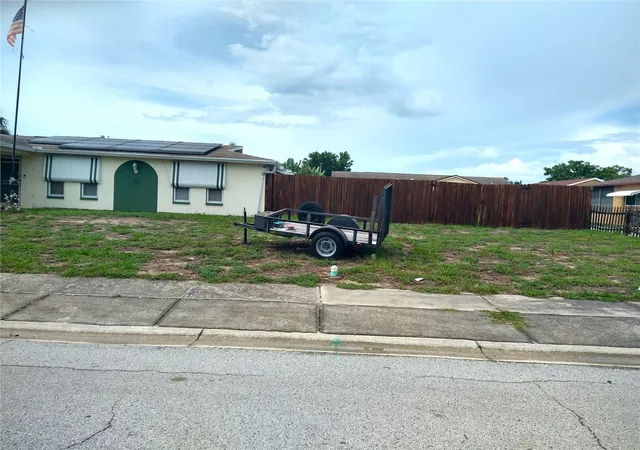 Photo 3 of Single family home for sale at 6325 Kentfield Ave, New Port Richey, FL 34653 | MLS# W7888292 | Listing updated on 2026-08-07
