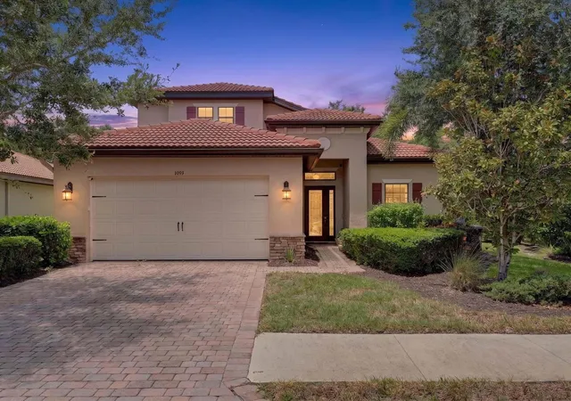 Photo 1 of Single family home for sale at 1093 Bluffwood Dr, Nokomis, FL 34275 | MLS# A4702143 | Listing updated on 2026-09-19