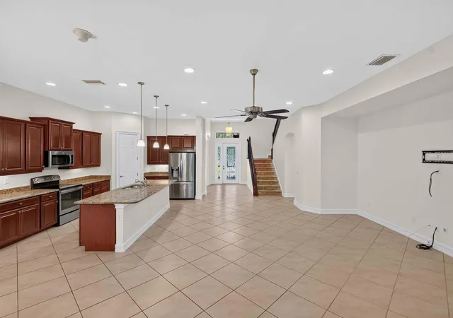 Photo 2 of Single family home for sale at 1093 Bluffwood Dr, Nokomis, FL 34275 | MLS# A4702143 | Listing updated on 2026-10-07