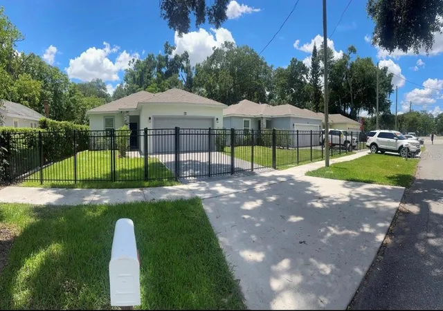 Photo 3 of Single family home for sale at 1226 36th Street, Orlando, FL 32805 | MLS# O6431018 | Listing updated on 2026-08-06