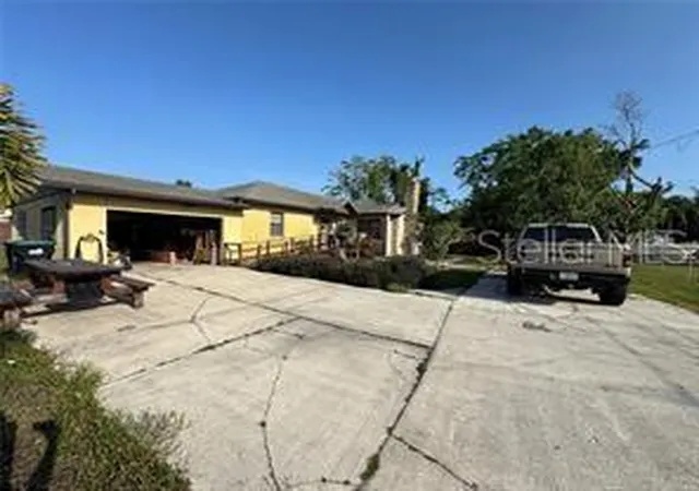 Photo 3 of Single family home for sale at 1221 Perkins Rd, Orlando, FL 32809 | MLS# O6431021 | Listing updated on 2026-08-13