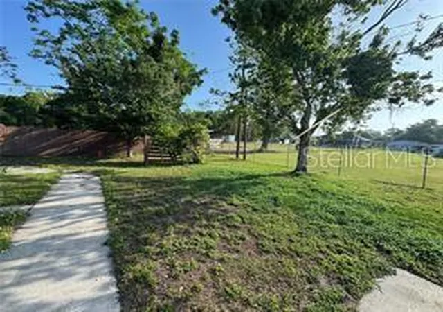 Photo 4 of Single family home for sale at 1221 Perkins Rd, Orlando, FL 32809 | MLS# O6431021 | Listing updated on 2026-08-13