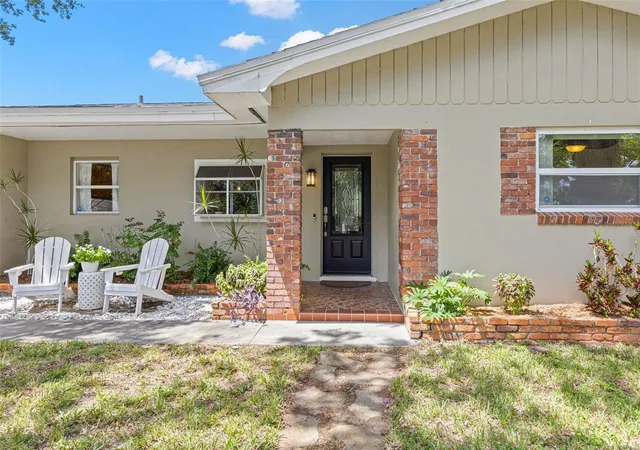 3rd image of 1950 Rebecca Dr, Clearwater, FL 33764 | MLS# TB8536190