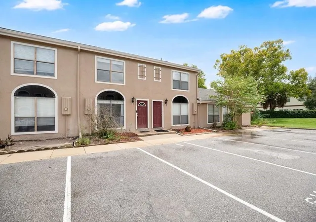 3rd image of 611 Casa Park A Ct, Winter Springs, FL 32708 | MLS# O6431044