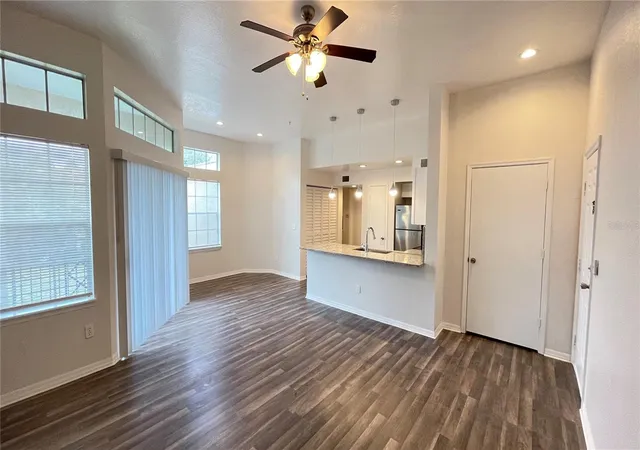 Condo for sale at 7270 Westpointe Blvd #933, ORLANDO, FL 32835 | MLS# O6431046