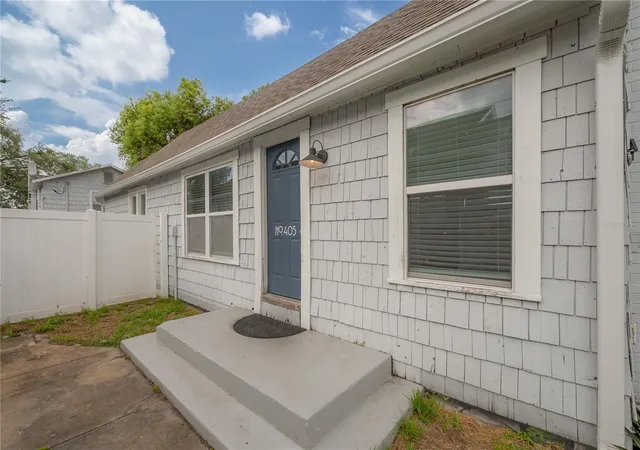 1st image of 405 E Cayuga St, Tampa, FL 33603 | MLS# TB8536201