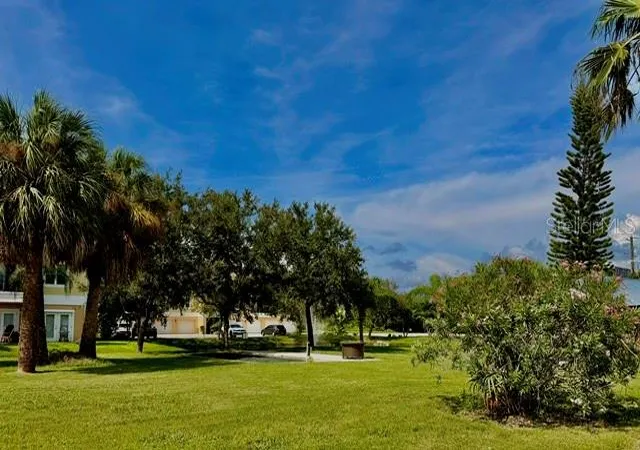 Listing Photo 3 - Condo for sale in building located at 5100 Providence Cir, New Port Richey, FL 34652 - Unit #3
