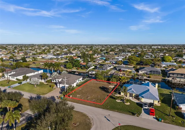 2nd image of 241 Sw 40th St, Cape Coral, FL 33914 | MLS# C7529256