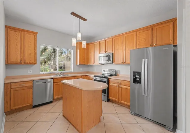 Photo 3 of Townhouse for sale at 10536 Shady Fls Ct, Riverview, FL 33578 | MLS# TB8536221 | Listing updated on 2026-09-29