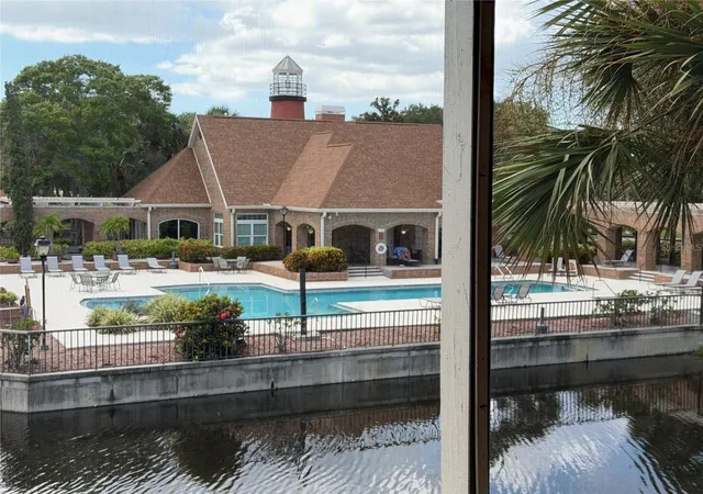 2nd image of 10200 Gandy Blvd N #1316, Saint Petersburg, FL 33702 | MLS# TB8536233