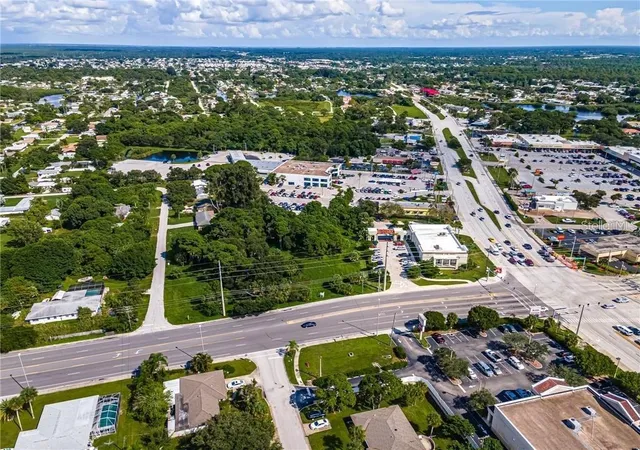 1st image of 801 E 1st St, Englewood, FL 34223 | MLS# D6148315