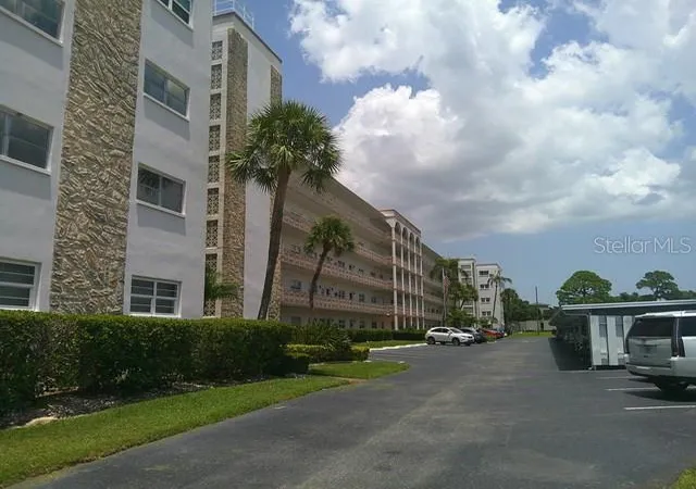 1st image of 5603 80th St N #207, Saint Petersburg, FL 33709 | MLS# TB8536250