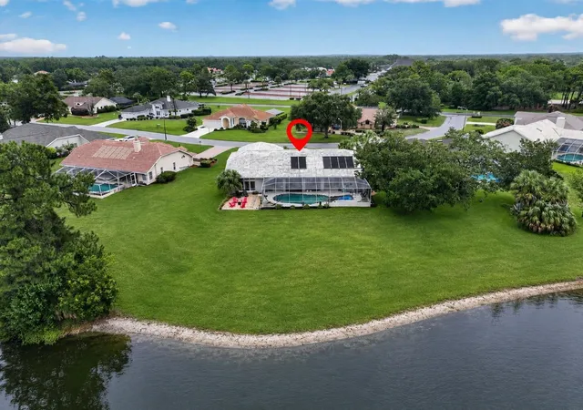3rd image of 10017 Scarlett Ct, Weeki Wachee, FL 34613 | MLS# W7888303
