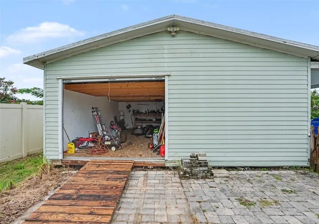 29th image of 128 Brighton Cir, Auburndale, FL 33823 | MLS# TB8536254