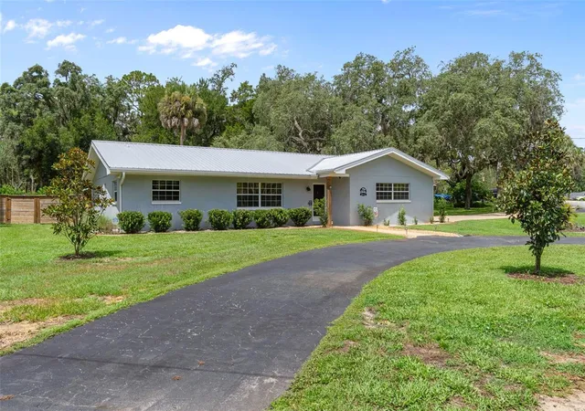 Photo 3 of Sale Pending at 914 N Mcgowan Ave, Crystal River, FL 34429 | MLS# OM729842 | Listing updated on 2026-09-13