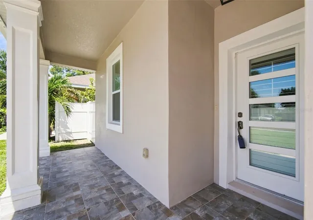 Photo 2 of Sale Pending at 4011 55th Avenue N, Saint Petersburg, FL 33714 | MLS# TB8536283 | Listing updated on 2026-08-10