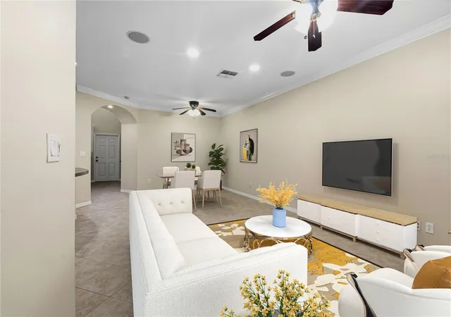 5th image of 7212 Sterling Point Ct, Gibsonton, FL 33534 | MLS# TB8536292