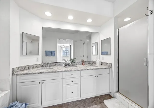 5th image of 960 Starkey Rd #3106, Largo, FL 33771 | MLS# TB8536293