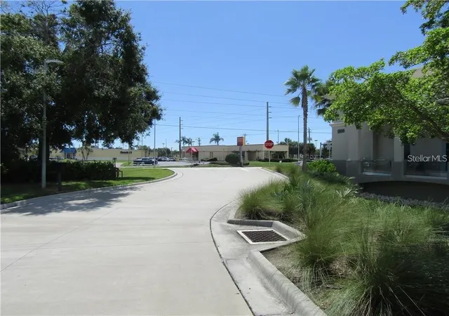 4th image of 1820 S Mccall Rd, Englewood, FL 34223 | MLS# D6148317