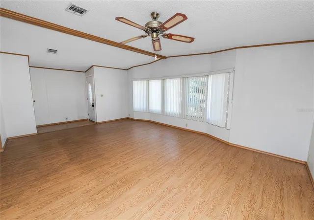 Photo 1 of Manufactured home for sale at 1706 Fox Hl Dr, Lakeland, FL 33810 | MLS# L4964053 | Listing updated on 2026-09-24